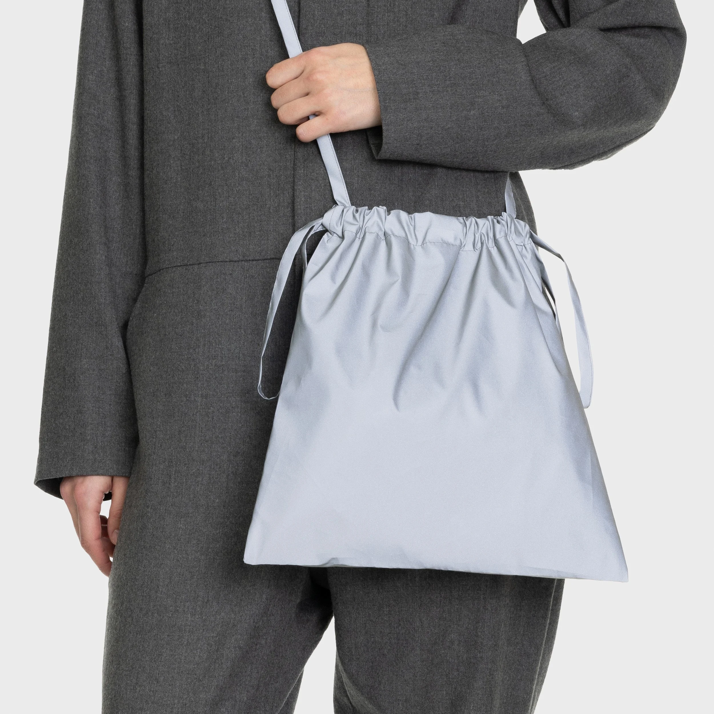 Day-Curious Drawstring Bag With Strap M reflective — formuniform